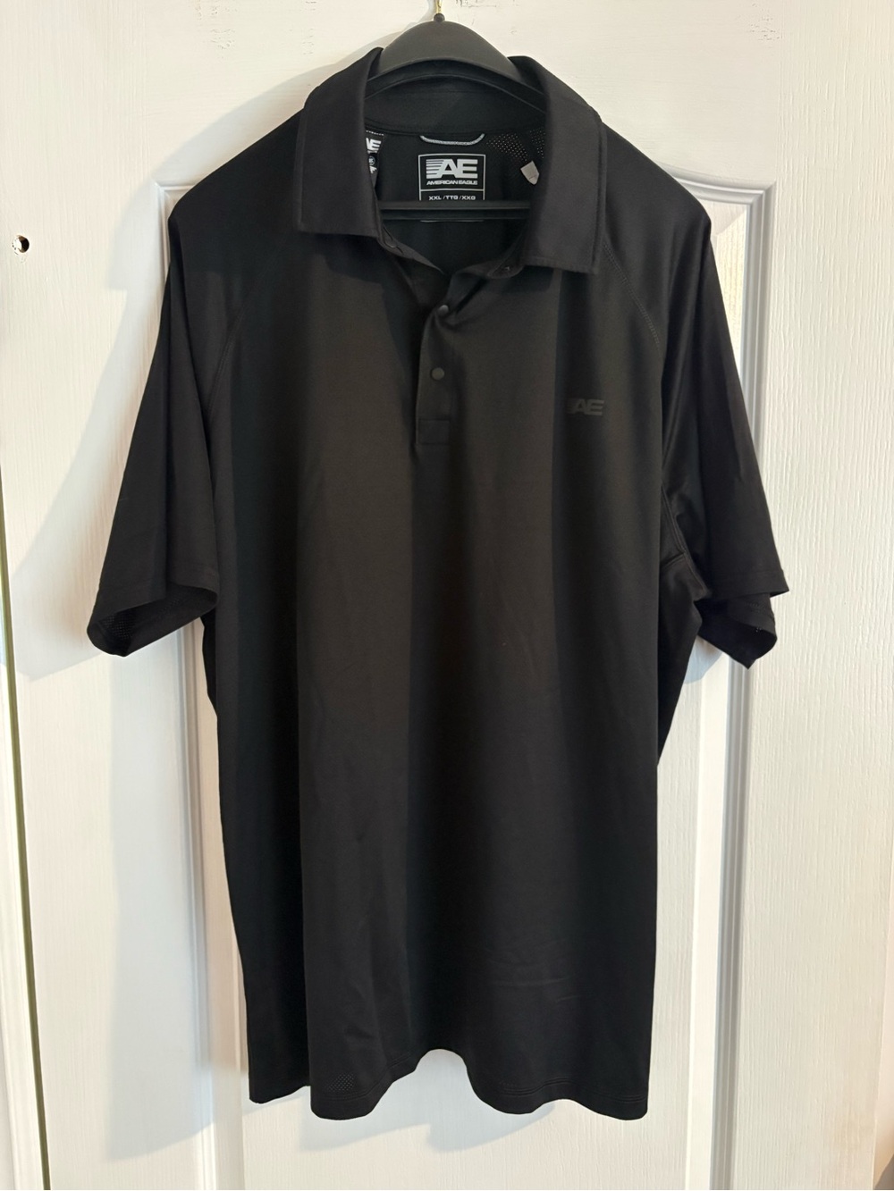 American Eagle Outfitters Men's Black Performance Polo